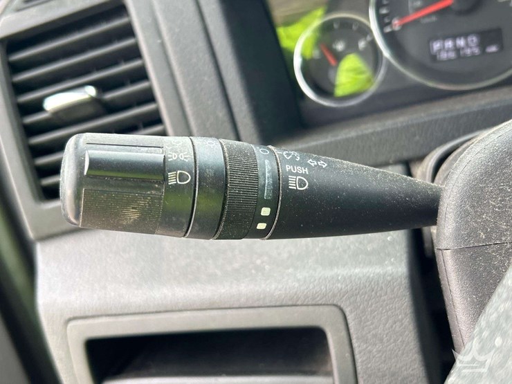 2009-jeep-grand-cherokee-4wd-suv-image-16