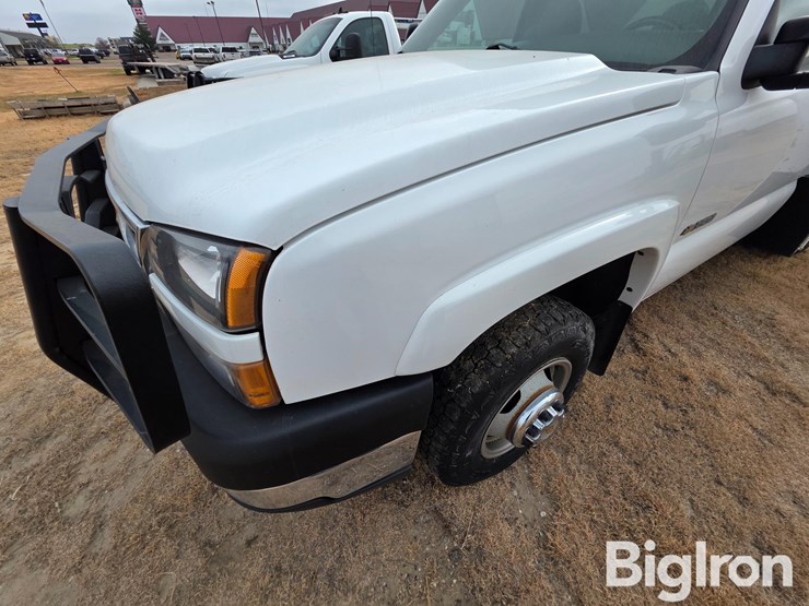 chevrolet-silverado-3500-image-9