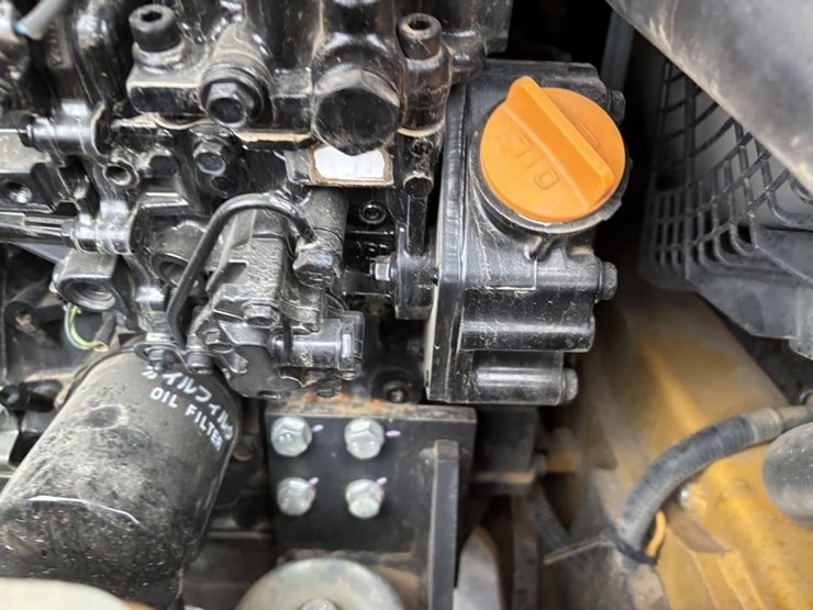 2022-deere-35g-image-51