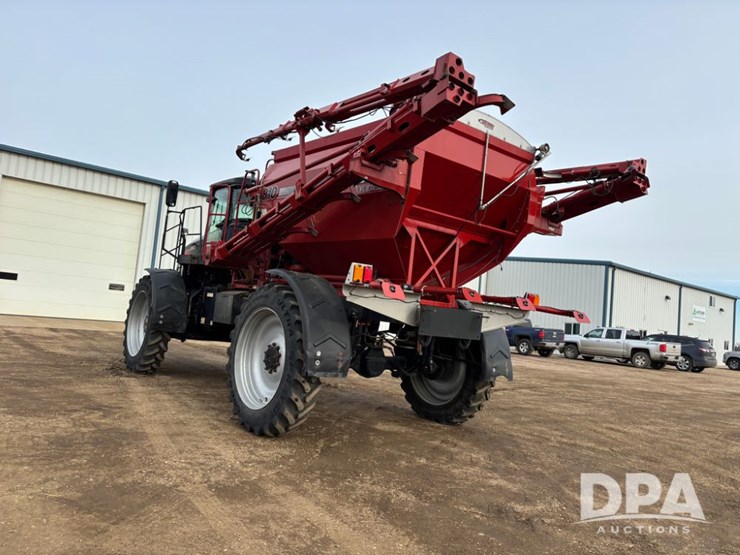 2018-case-ih-810-image-12