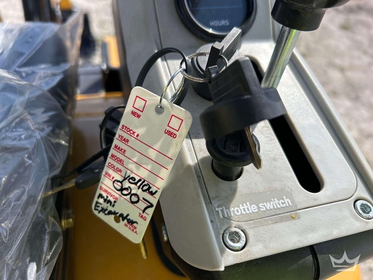 2025-cfg-industrial-qk18r-mini-excavator-image-21