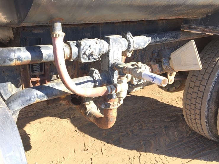 ford-ln8000-image-12