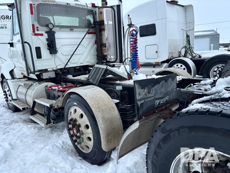 2012-international-prostar-image-54