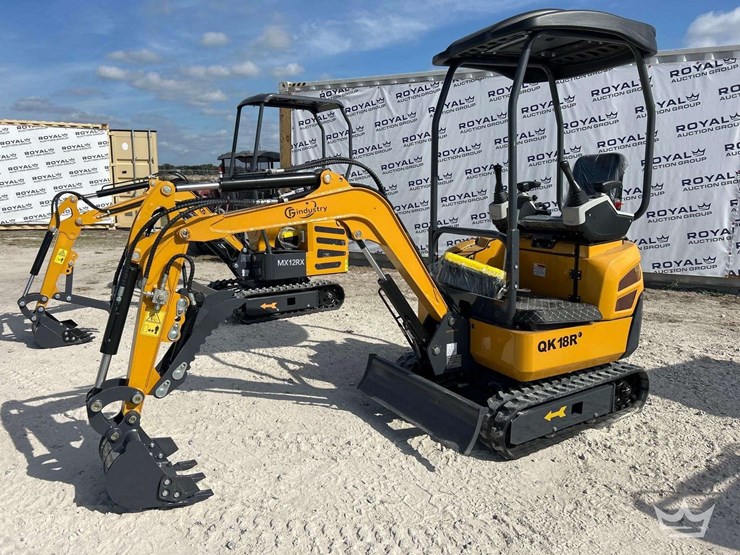 2025-cfg-industrial-qk18r-mini-excavator-image-1