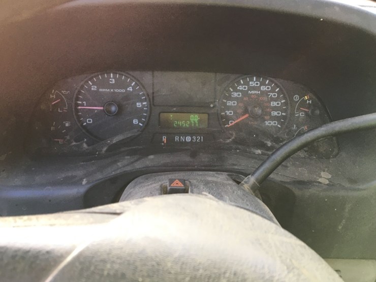 2005-ford-f350-xl-image-6