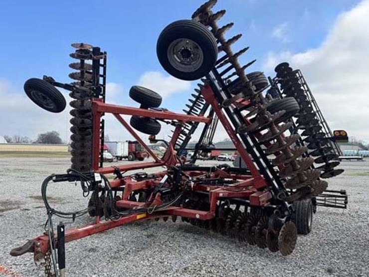 2010-case-ih-true-tandem-330-turbo-image-1