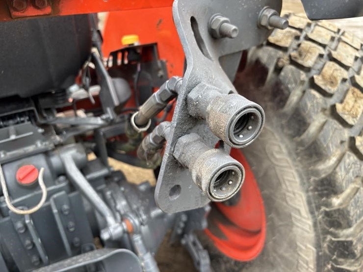 kubota-l4701d-image-13