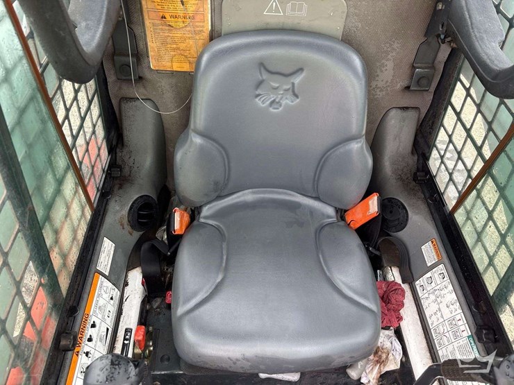 2008-bobcat-s250-image-22