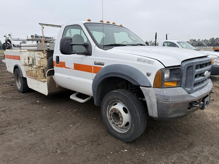 2006-ford-f450-image-3