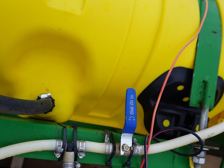 12-volt-preservative-applicator-image-14