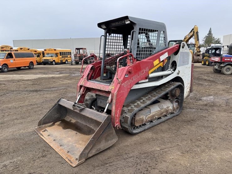 2016-takeuchi-tl8-image-1