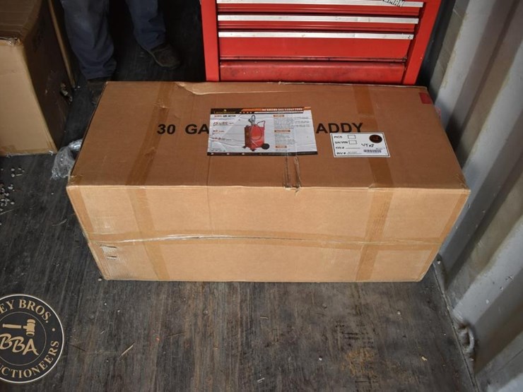 landhonor-30-gallon-gas-caddy-image-1