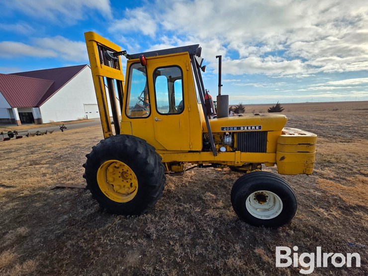 john-deere-380-image-7