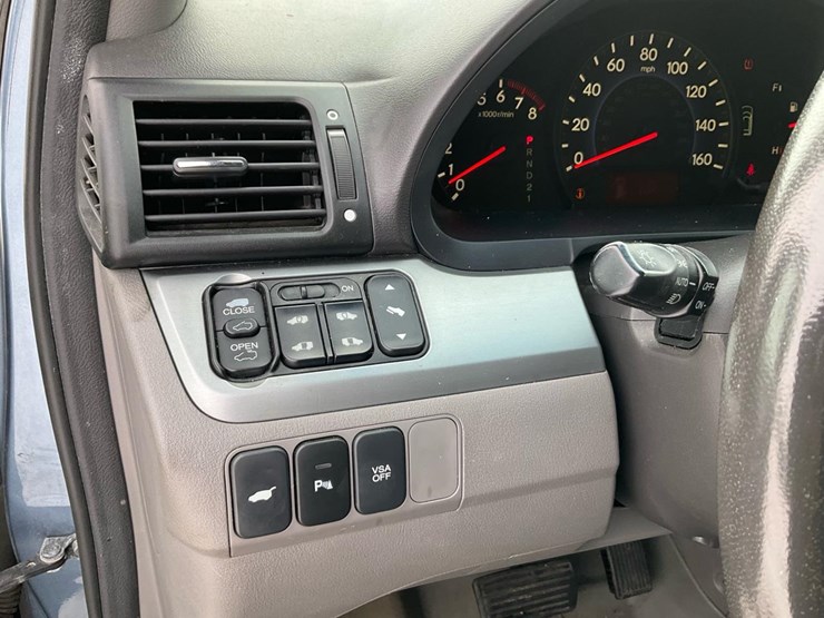 2010-honda-odyssey-touring-image-54