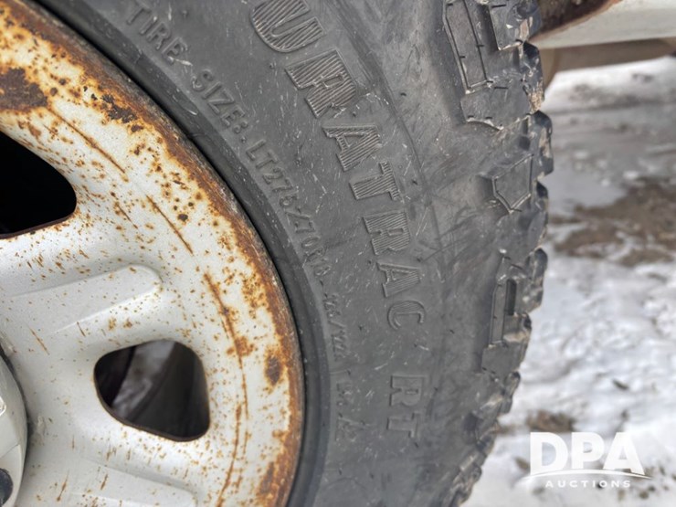 2011-chevrolet-3500hd-image-22