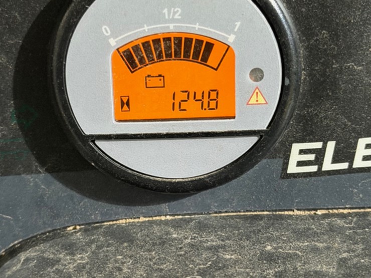 john-deere-gator-te-image-4