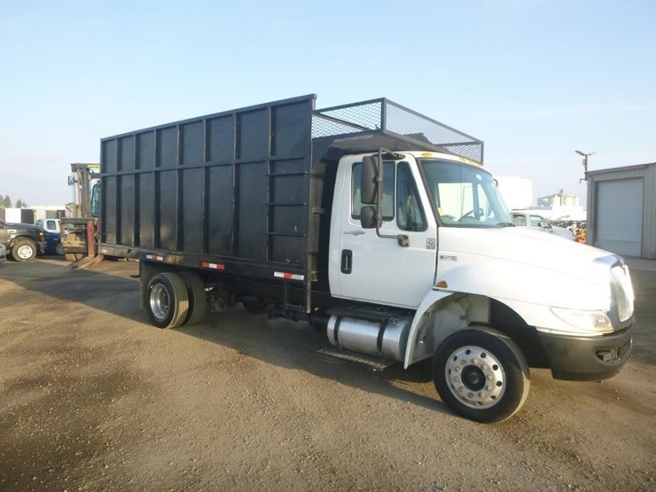 2014-international-durastar-4300-image-2