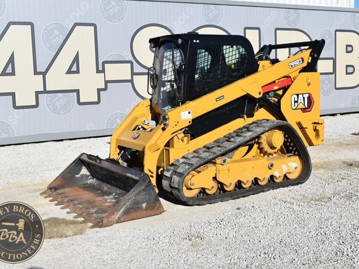 2023-caterpillar-299d3-image-1