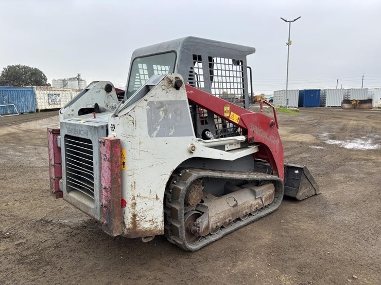 2016-takeuchi-tl8-image-3