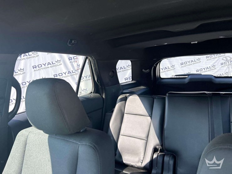 2016-ford-explorer-awd-suv-image-20