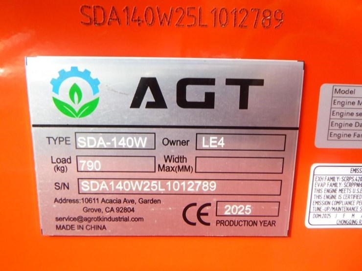 2025-agt-sda140w-skid-steer-loader-image-23