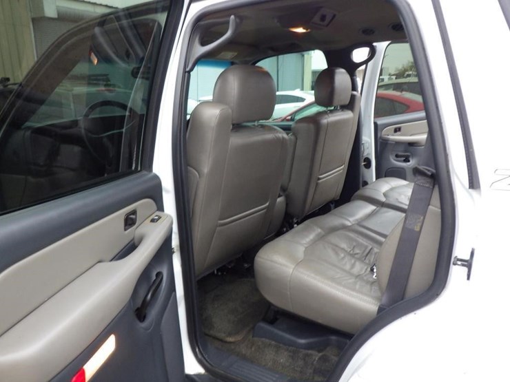 chevrolet-tahoe-image-7