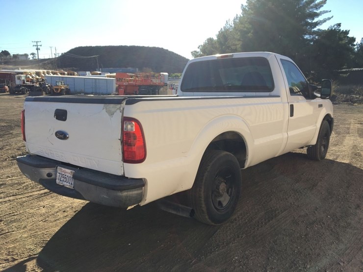 2006-ford-f250-xl-image-3