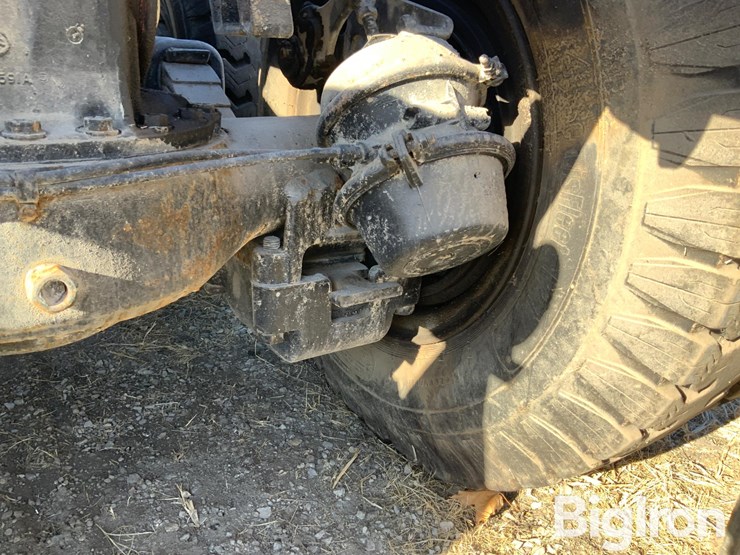 mack-r686st-image-18