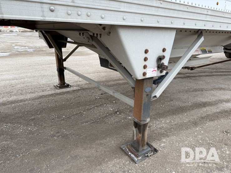 2016-timpte-grain-trailer-image-38