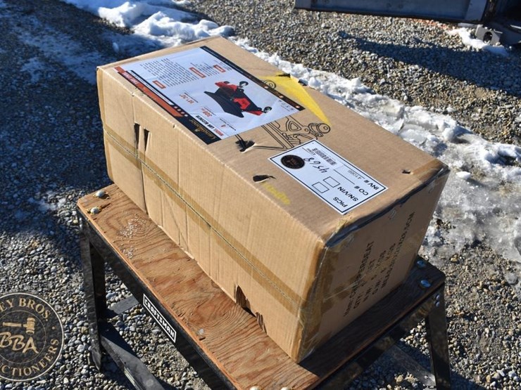 landhonor-tool-stool-image-3