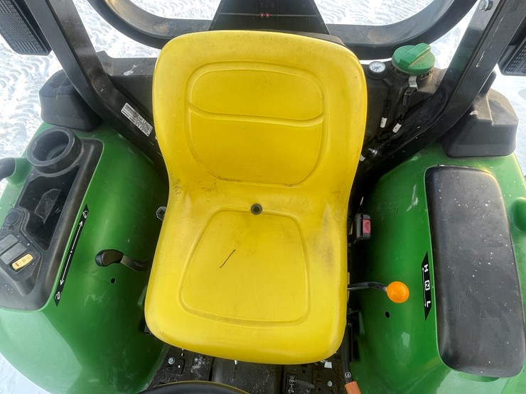 john-deere-3025e-image-24