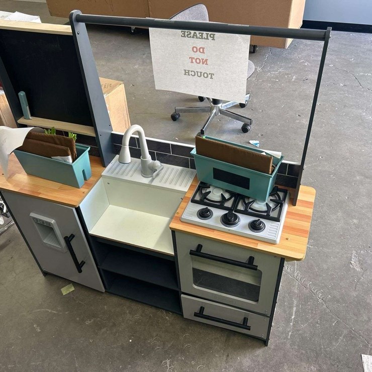 KidKraft Kids Play Kitchen