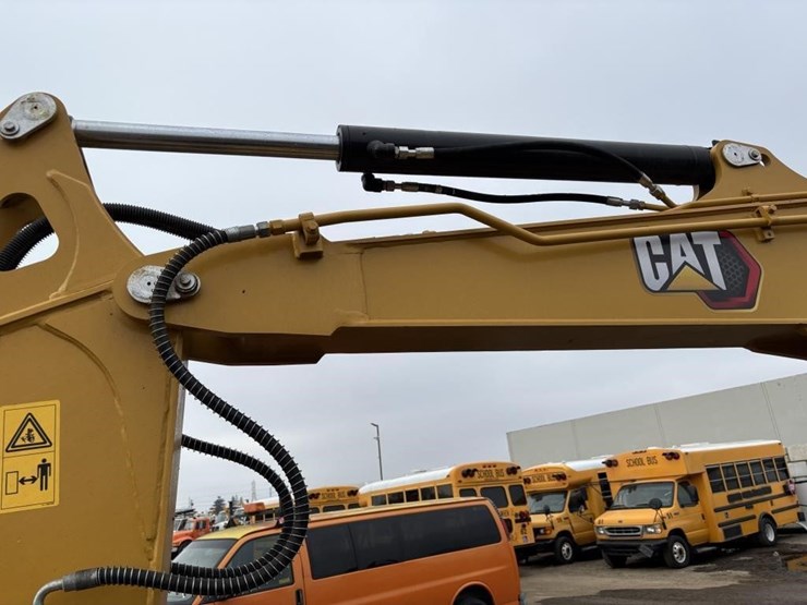 caterpillar-305.5e2-image-19