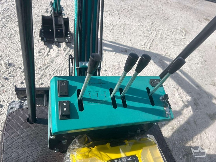 unused-2025-cfg-industrial-mx12rx-mini-excavator-image-12