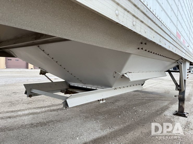 2016-timpte-grain-trailer-image-67