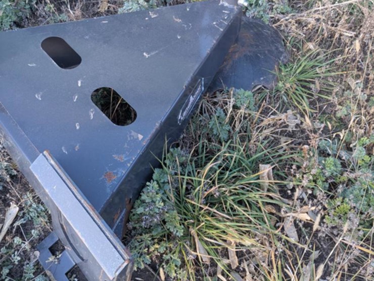 landhonor-skid-steer-ice-scraper-(ed5363)-image-4