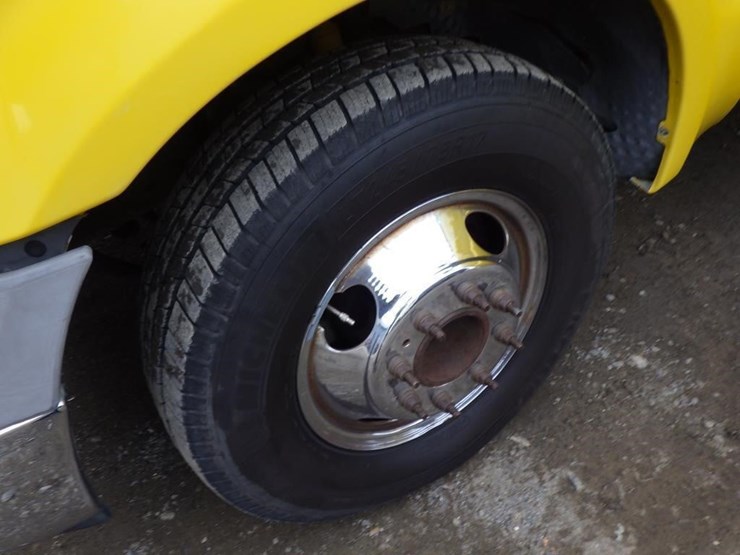 2005-ford-f350-image-13