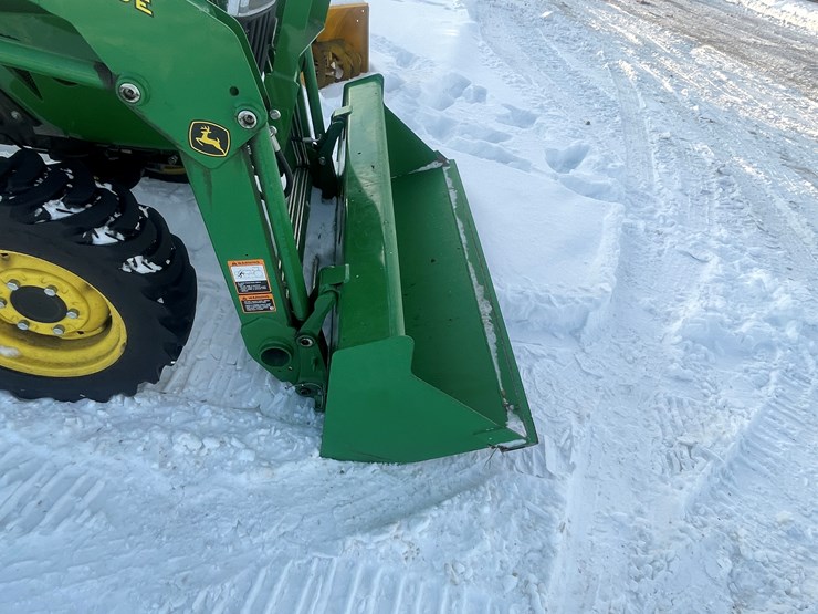 john-deere-3025e-image-34