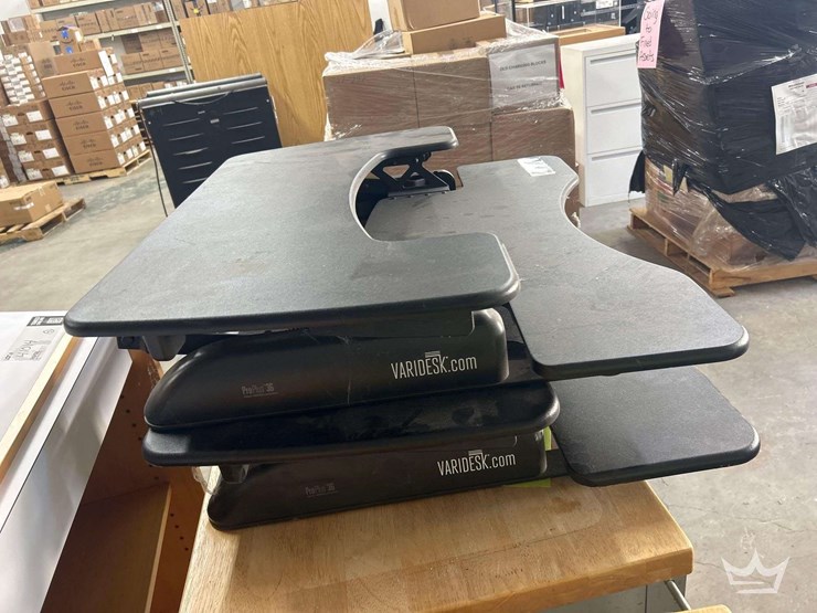 two-varidesk-proplus36-computer-desks-image-3