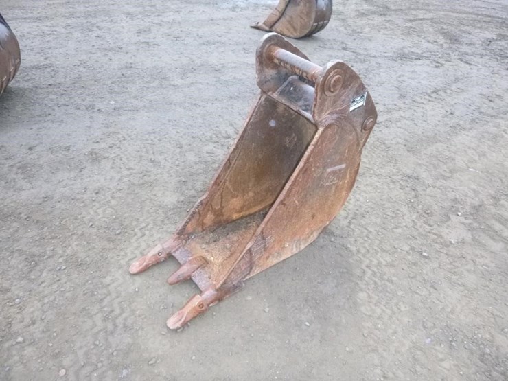 caterpillar-12-image-1