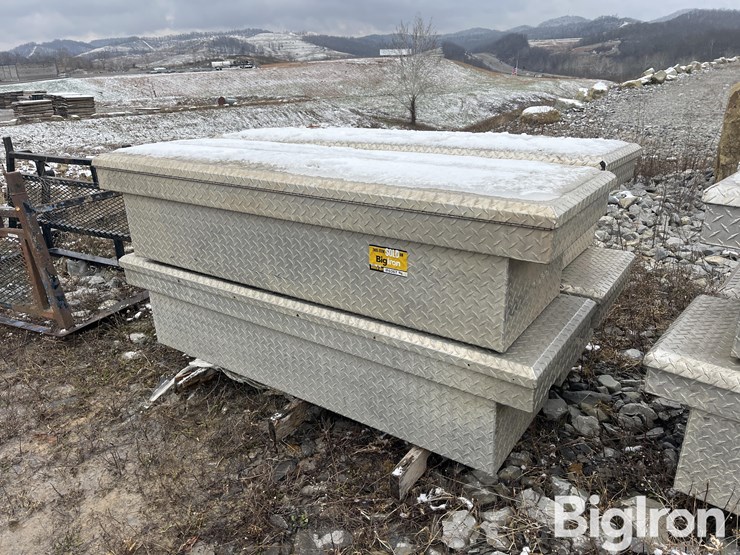 aluminum-pickup-toolboxes-image-1