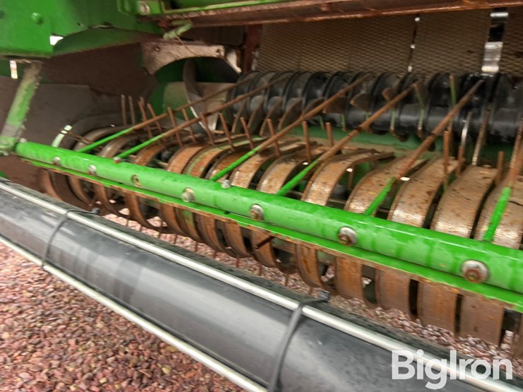 john-deere-569-premium-image-11