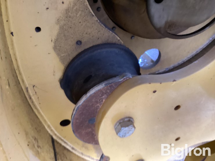 caterpillar-cb66b-image-17