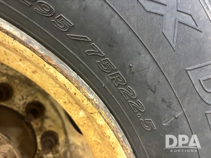 international-9900i-image-57