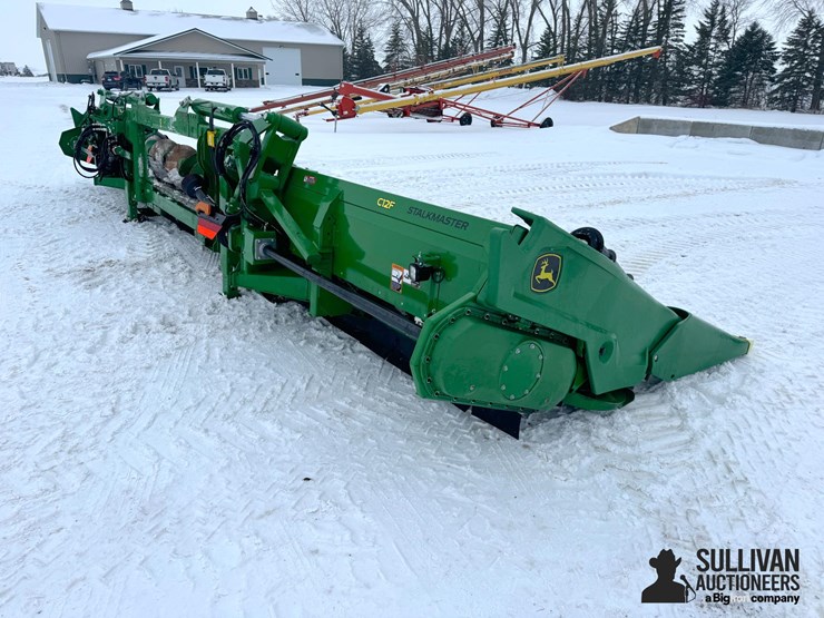 john-deere-c12f-image-4