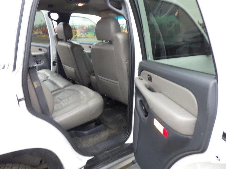 chevrolet-tahoe-image-8