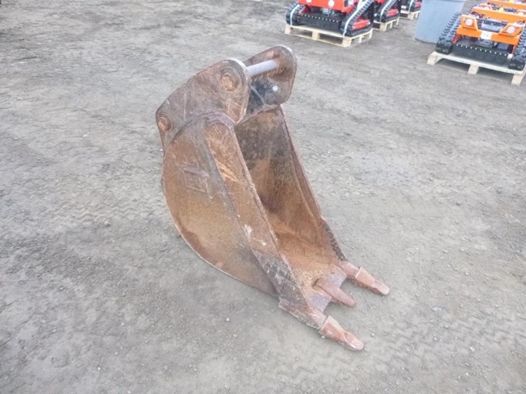 caterpillar-12-image-2