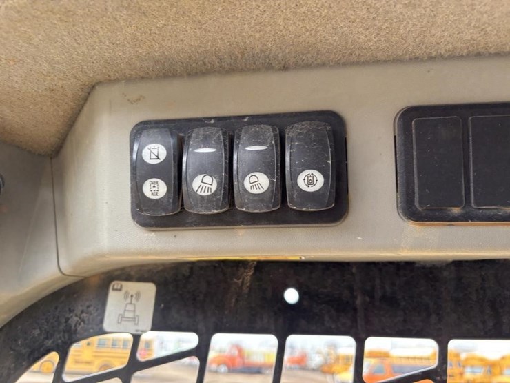 caterpillar-259d-image-26