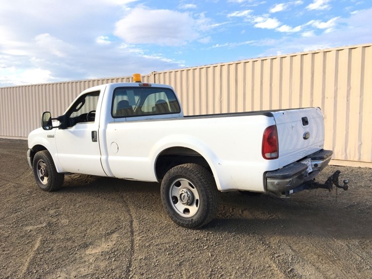 2005-ford-f350-xl-image-4