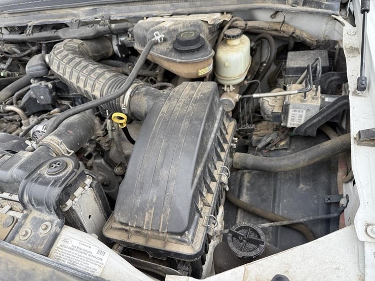 2006-ford-f450-image-24